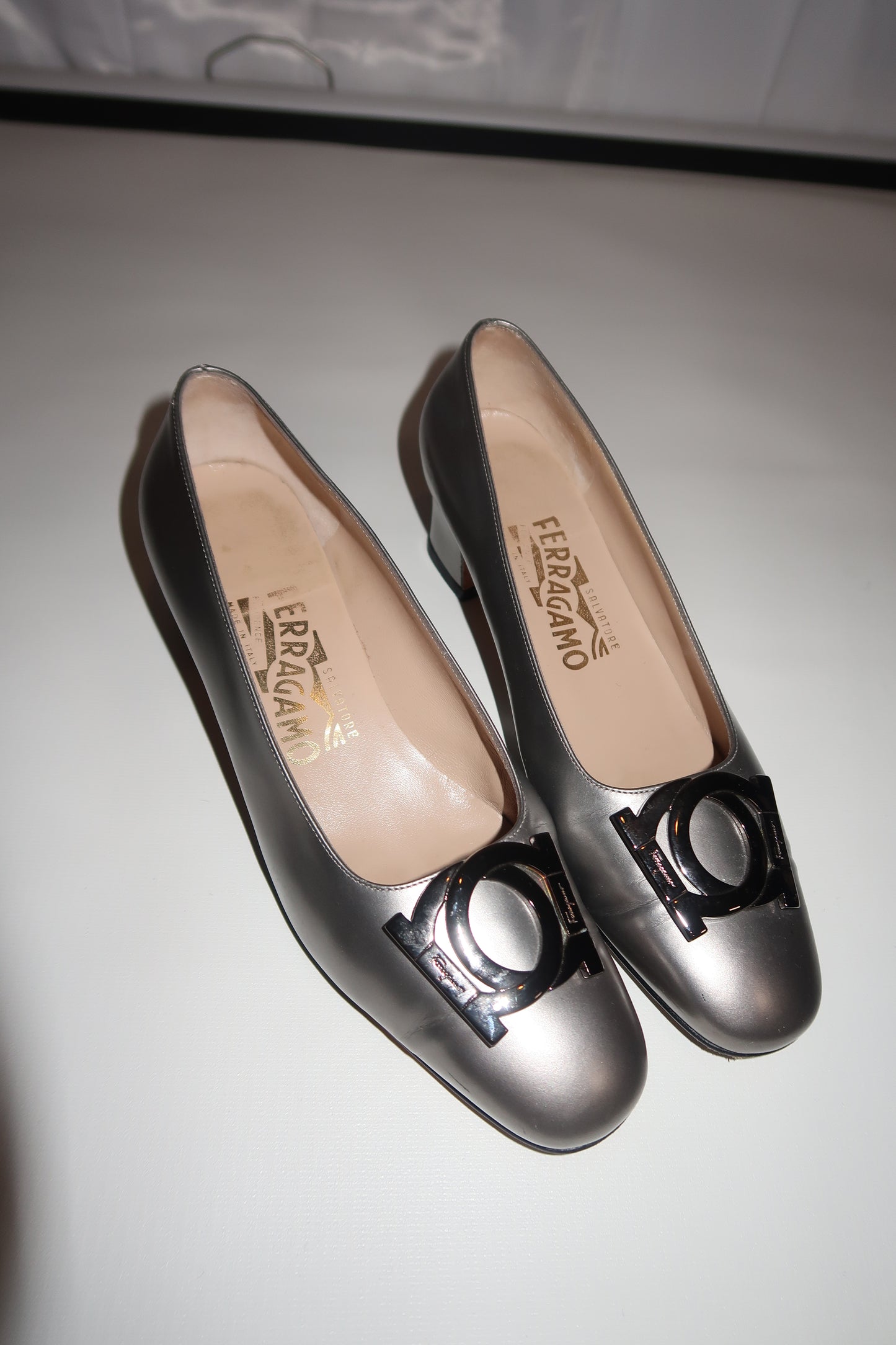 Ferragamo Leather Pumps