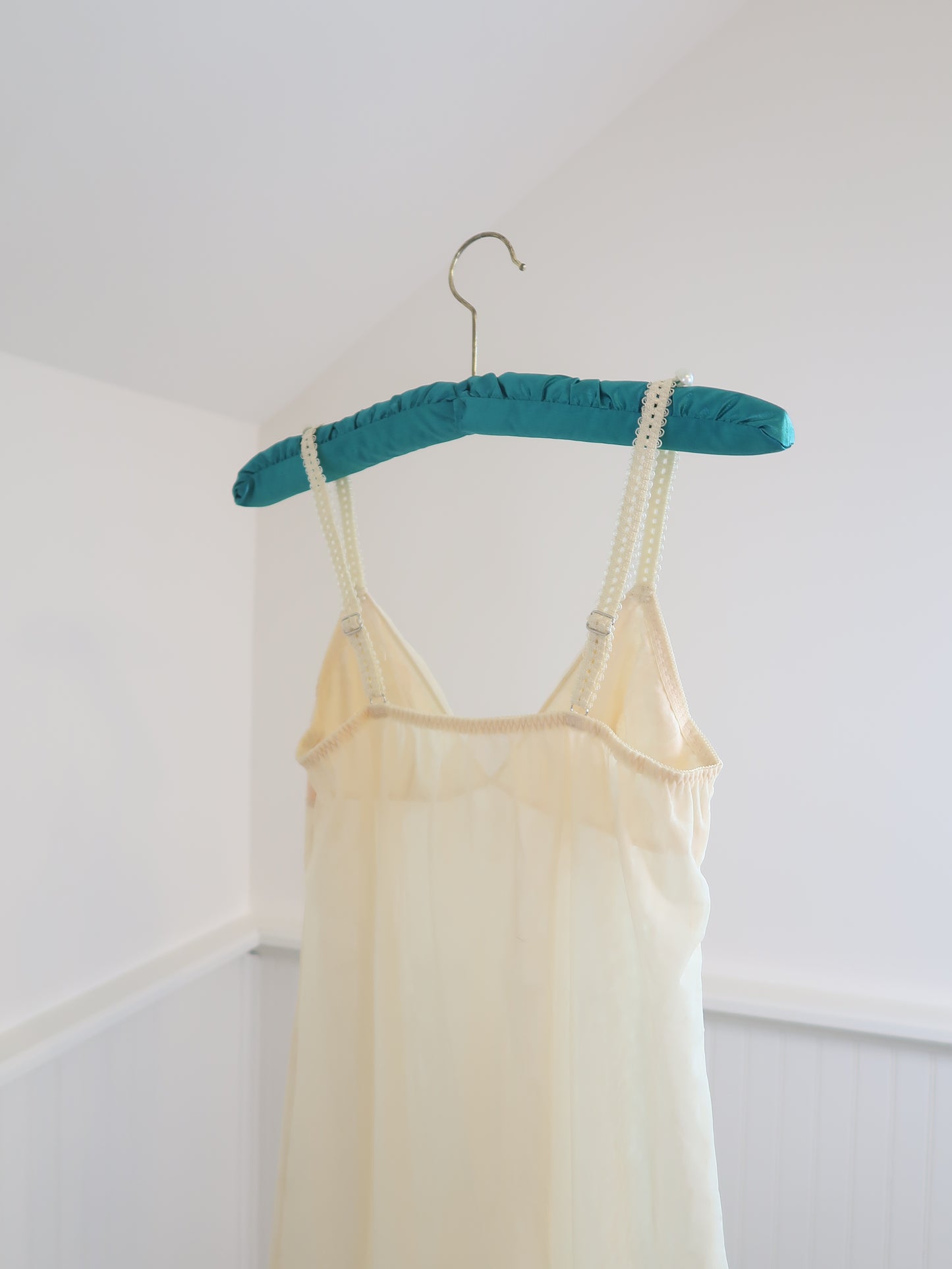 Cream Slip