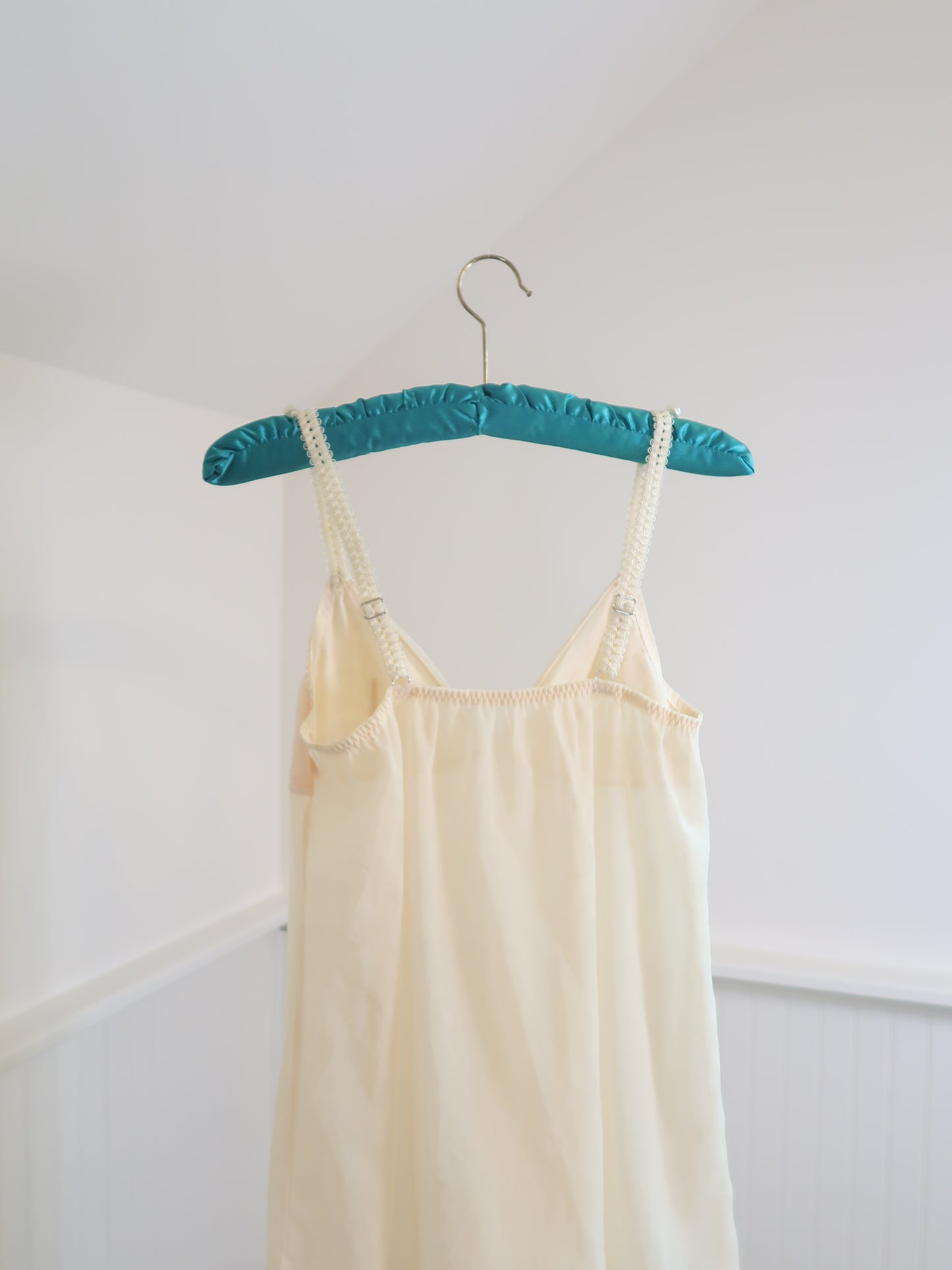 Cream Slip