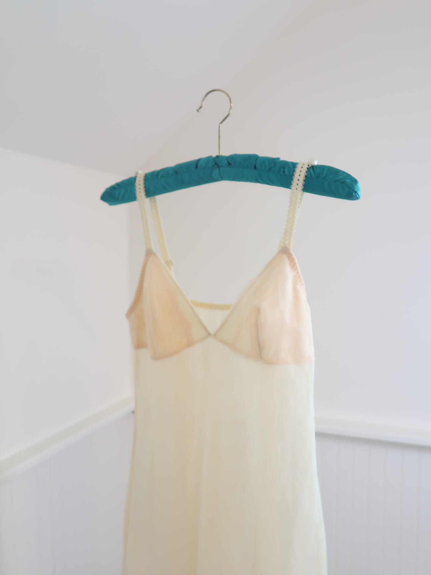 Cream Slip