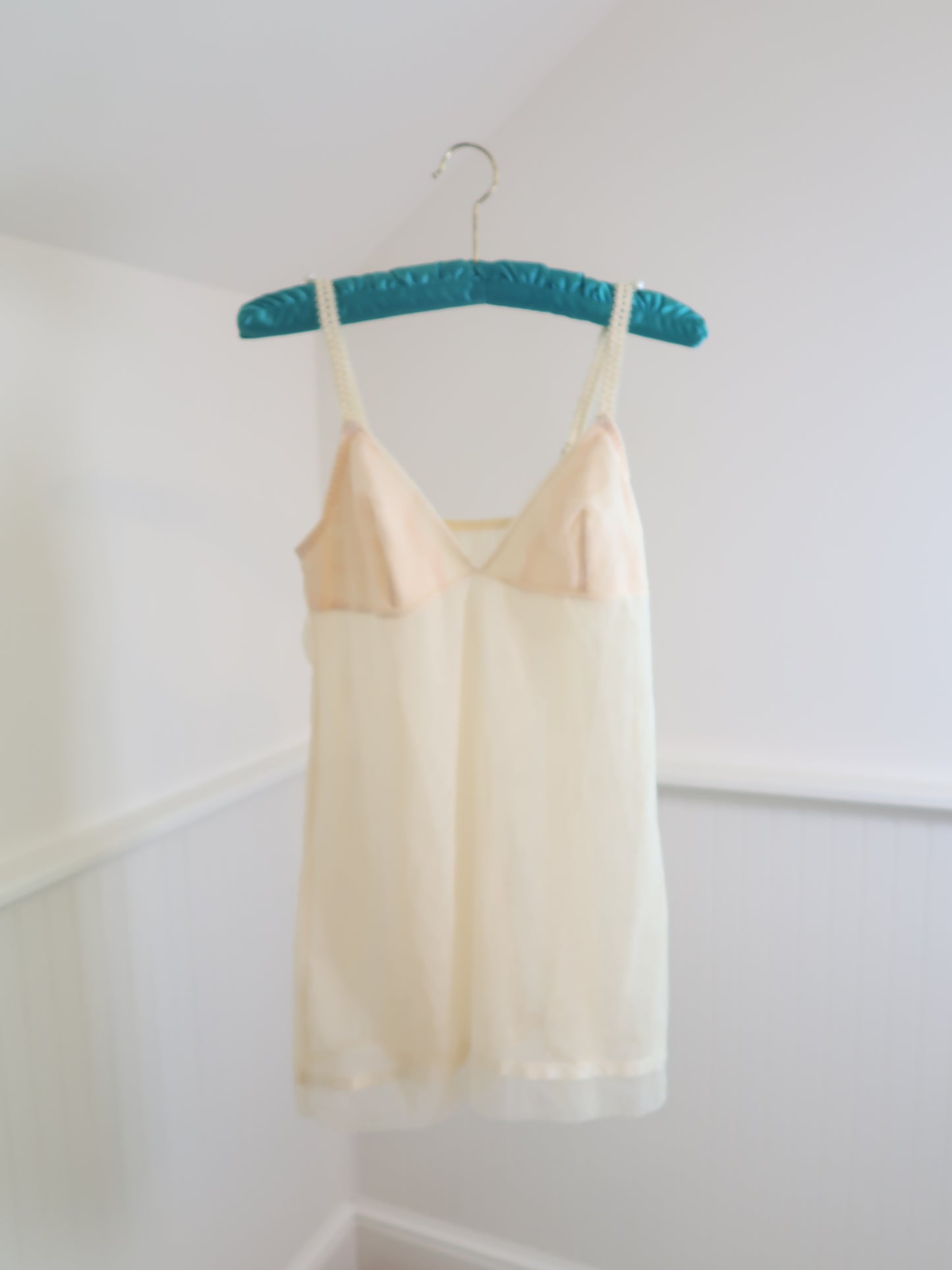 Cream Slip